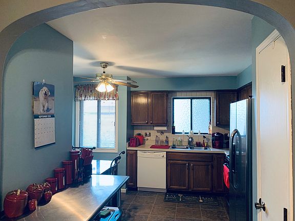 5th image of 2220 Wharf Dr APT 1907