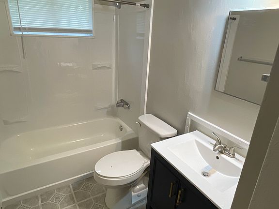 5th image of 1134 N Elder Ave