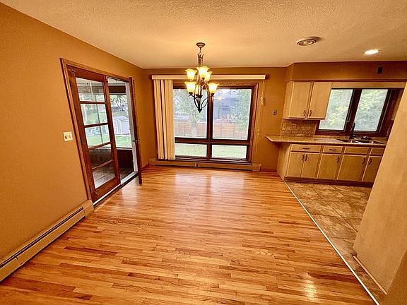 5th image of 5101 Valley View Rd
