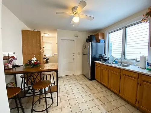 11 Romsey St Photo 1