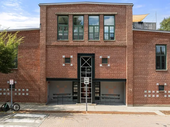 71 Fulkerson St APT 206, Cambridge, MA 02141