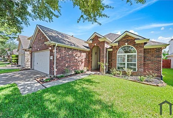 3rd image of 11843 Leaf Oak Dr