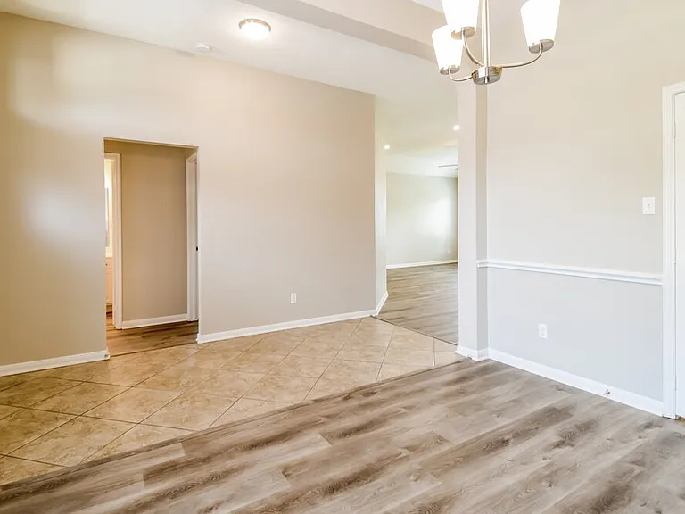 403 Cedar Lake Dr — Photo 6
