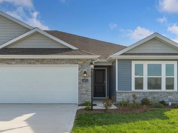 1072 Butler Lake Ct, Fort Wayne, IN 46818