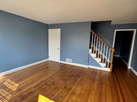 3rd image of 4126 Coleman Ave