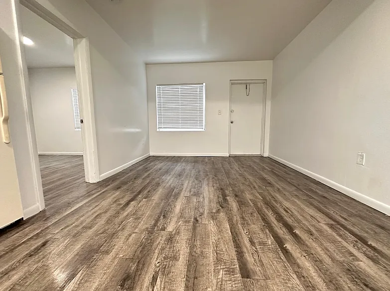 1 bed, 550 sqft, $1,500 — Photo 3