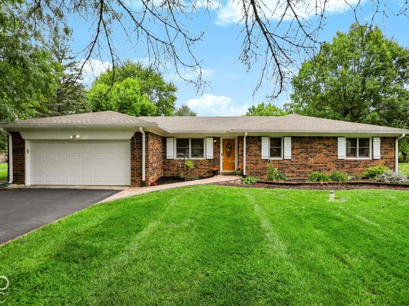 6925 Crown Dr, Brownsburg, IN 46112