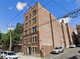 71 Chestnut St APT 4, Albany, NY 12210