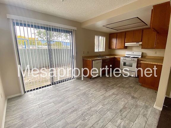 4th image of 741 N Center Ave #3