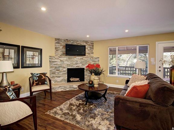 3rd image of 4019 La Canada Ct