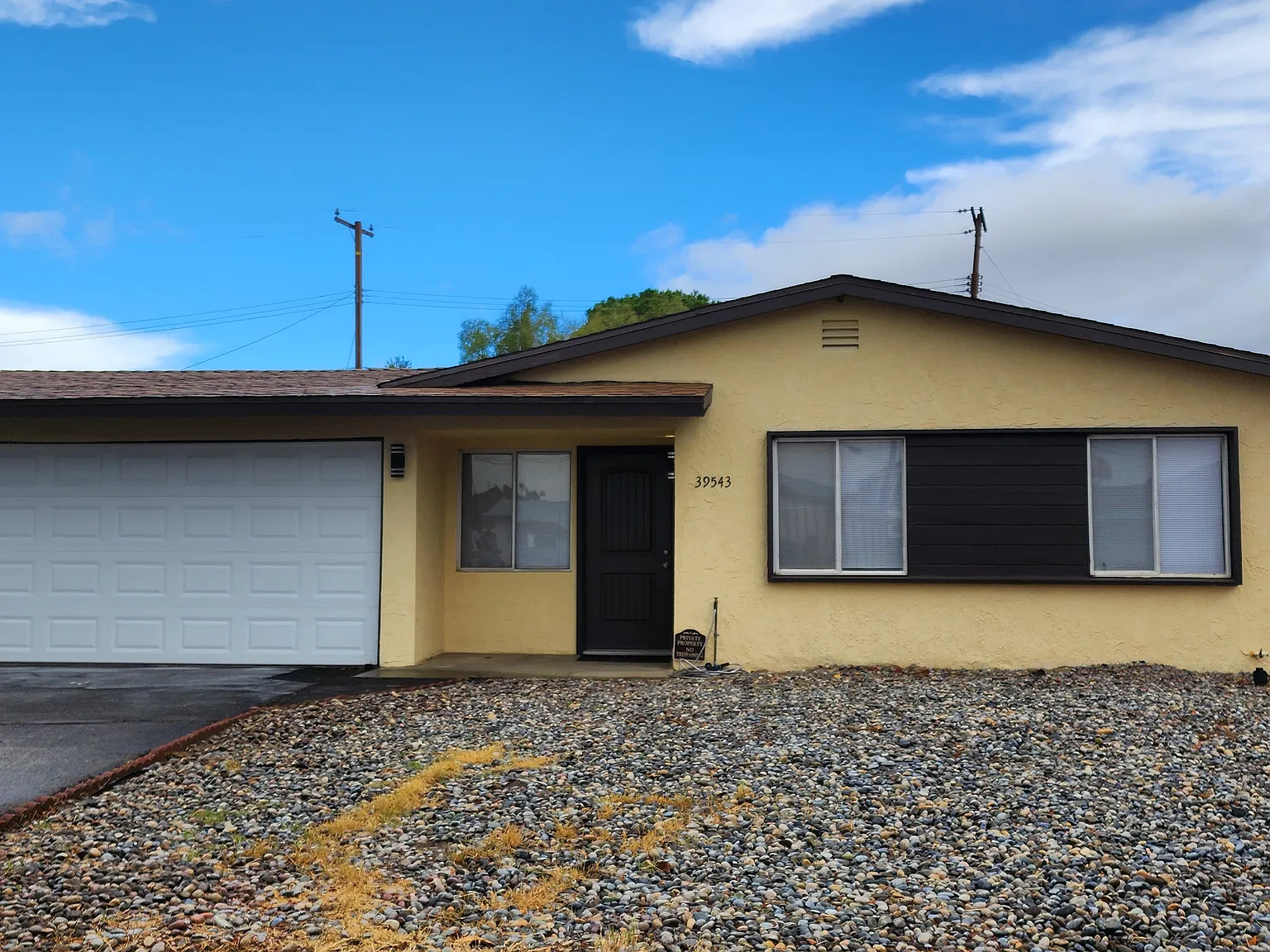 3 bed, 1044 sqft, $3,000 — Photo 3