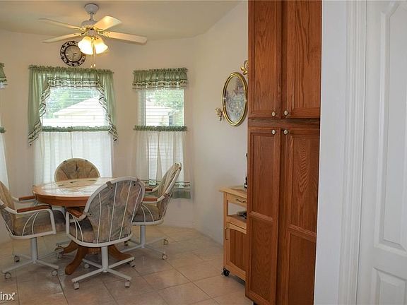 5th image of 10209 Moshie Ln