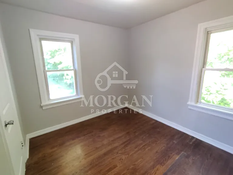 1925 Euclid Dr — Photo 6