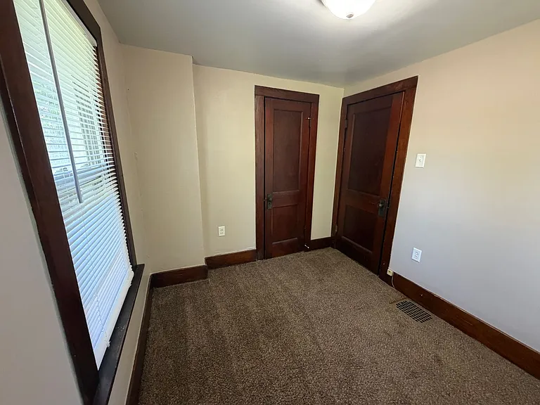 3406 Robinwood Dr — Photo 9