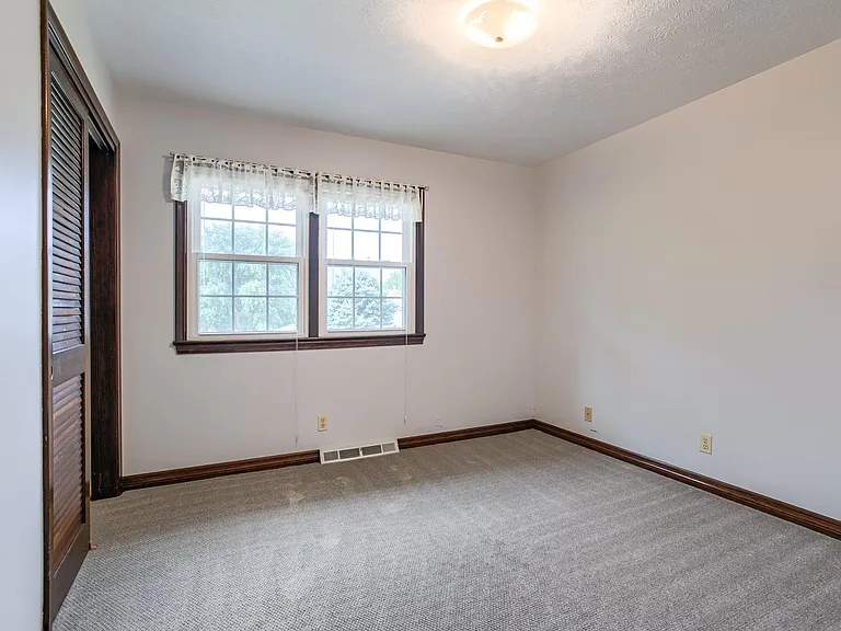 10462 W St — Photo 15