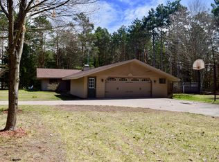 14315 Brooks St, Kaleva, MI 49645