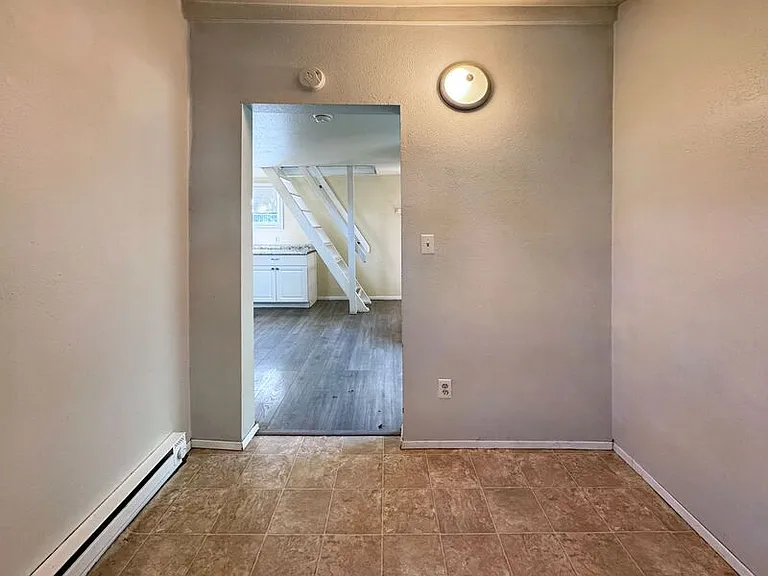 427 Washington St #4 — Photo 8