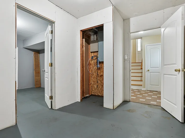 1180 Main St — Photo 13