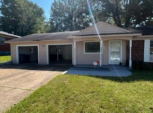 2817 Lake Park Rd, Memphis, TN 38127