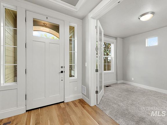 5th image of 5214 S Wayland Ave