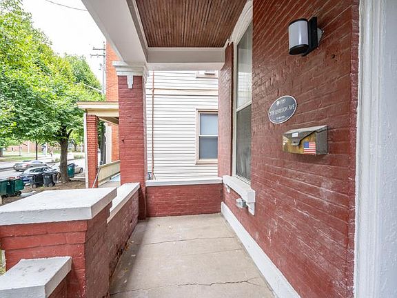 4th image of 2718 Jefferson Ave