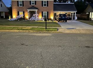 5700 Dunwoody Ave, Memphis, TN 38120