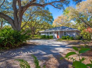 1371 44th St, Sarasota, FL 34234