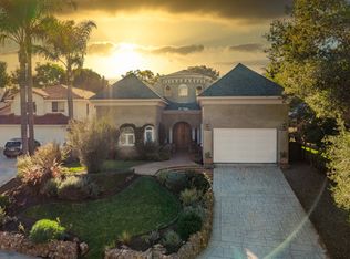 3209 James Dr, Carlsbad, CA 92008