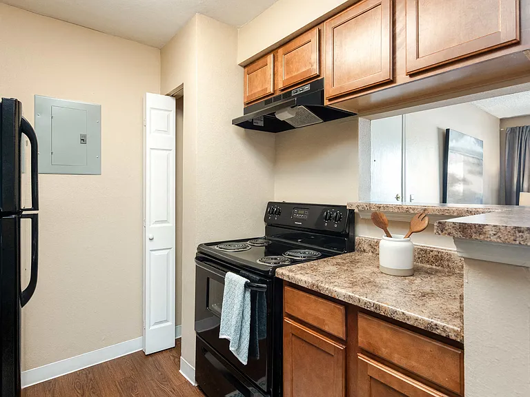 Cambrian Apartments — Photo 9