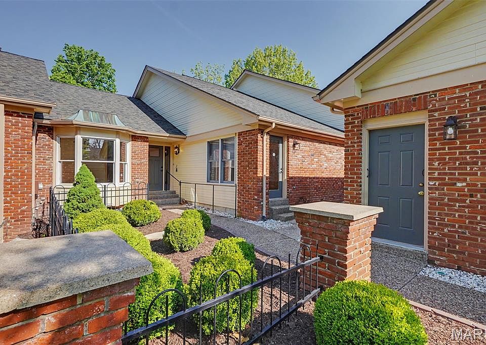 14015 Baywood Villages Dr, Chesterfield, MO 63017 | Zillow