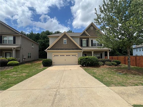 2nd image of 1086 Blind Brook Cir