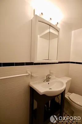 Rented by Oxford Property Group | media 10