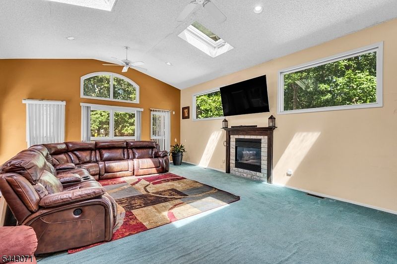 1st image of 21 Chelsea Rd