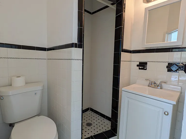 440 N 9th St #2 — Photo 9