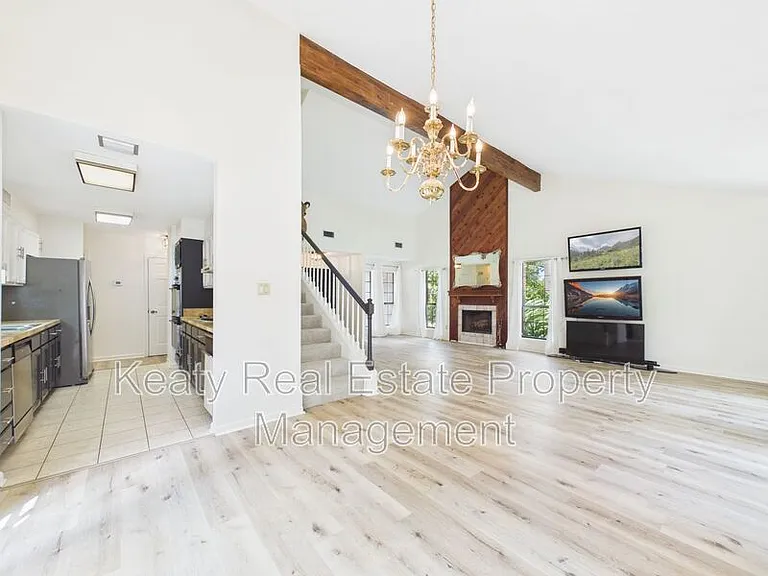 604 Briargate Walk Cir — Photo 5