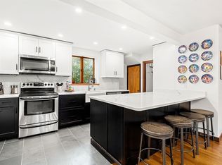 9 Adams Ave, Saugus, MA 01906