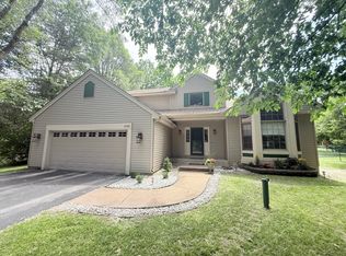 2228 Douglynn Ln, Saint Paul, MN 55119