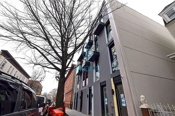 Rented by null | media 70