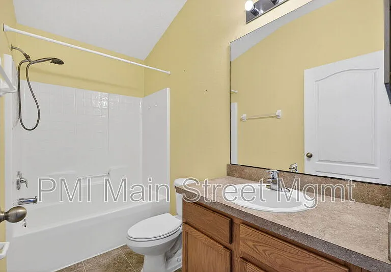 10935 Derringer Dr — Photo 15