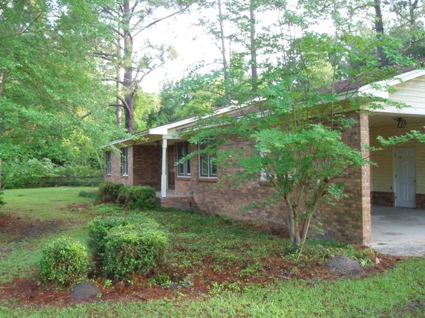 421 Hilliard Rd, Sparks, GA 31647