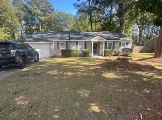 3005 Red Fox Rd, Trent Woods, NC 28562