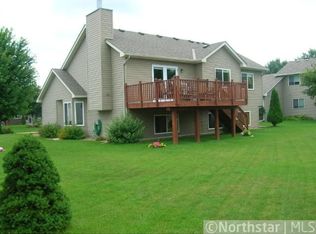 1032 Goldfinch Dr, Waconia, MN 55387