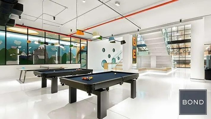 Rented by Bond New York | media 14