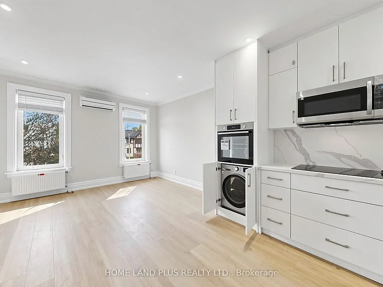 919 Avenue Rd #3 — Photo 5