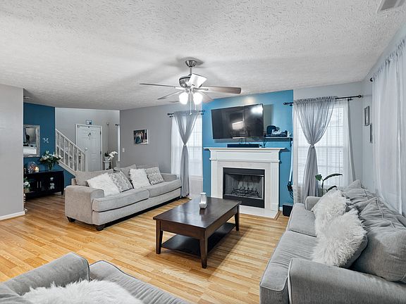 2nd image of 2355 Salem Park Ct