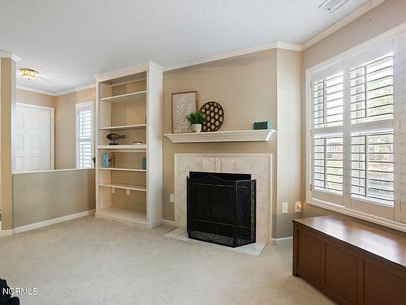 4th image of 4103 Breezewood Drive Apt 103