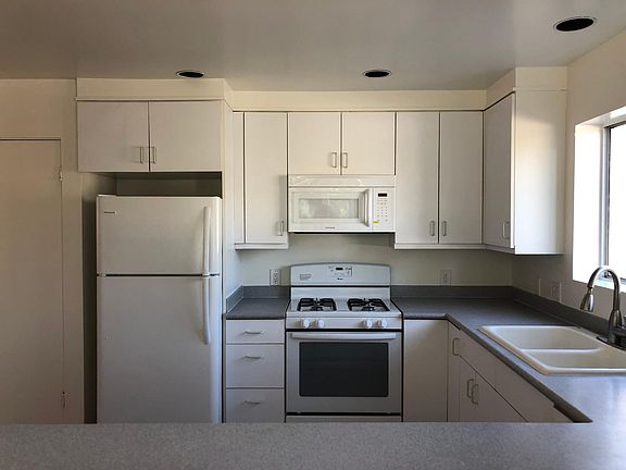 5th image of 233 Market St #A