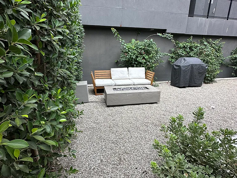 6136 Carlos Ave #1/4 — Photo 3