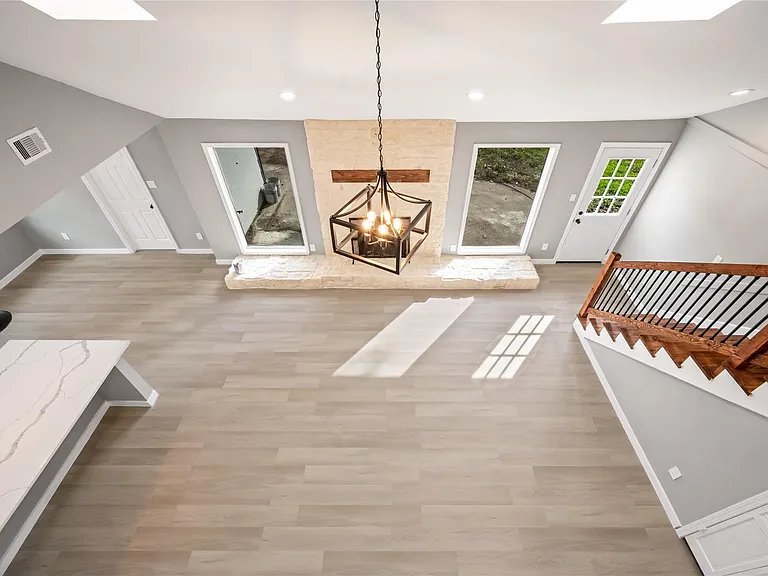 14015 Cleobrook Dr — Photo 25