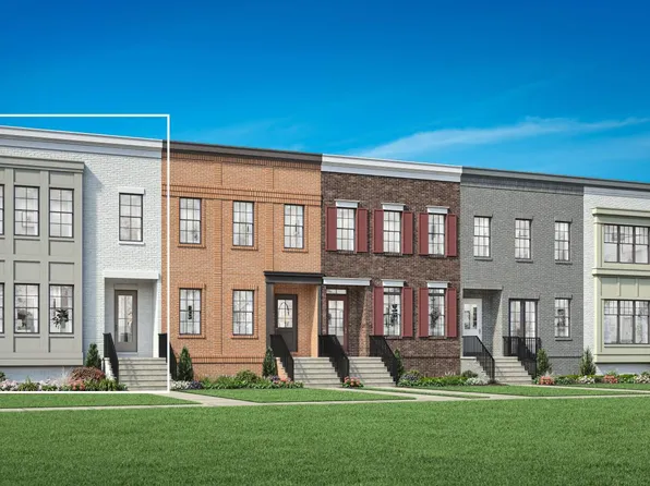 319 S Ctr, Northville, MI 48167